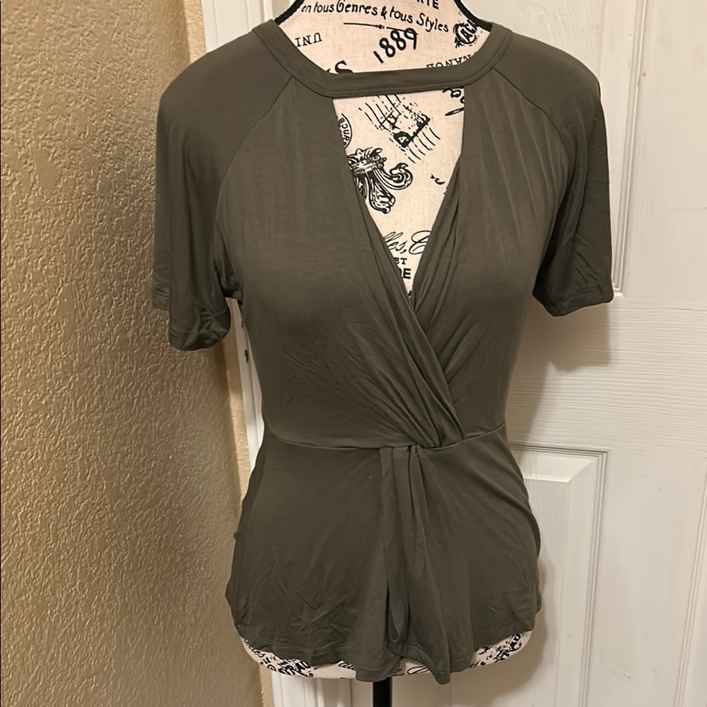 VENUS Green Wrap Short Sleeve Blouse